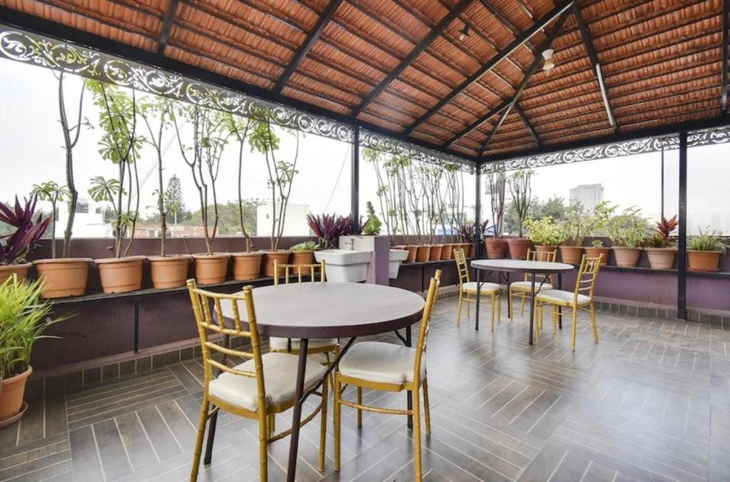 Prime Suites Bangalore Exterior photo